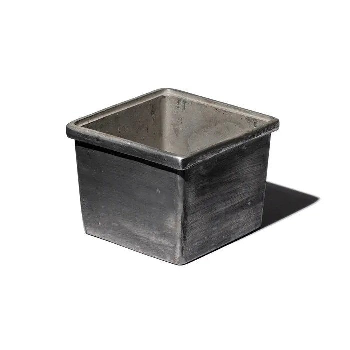 ALUMINUM POT