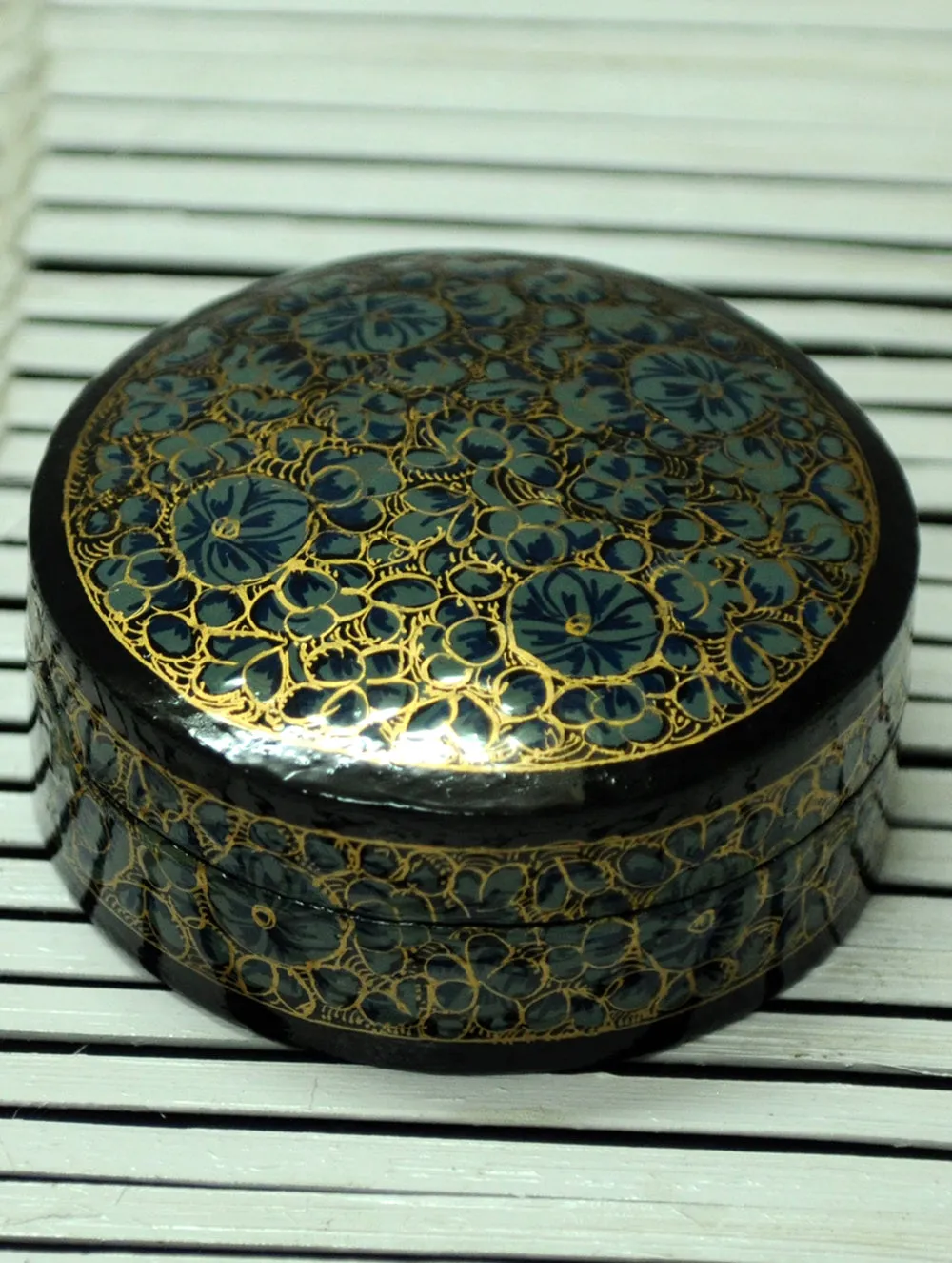 Kashmiri Art Papier Mache - Round Box, Small, Multicoloured